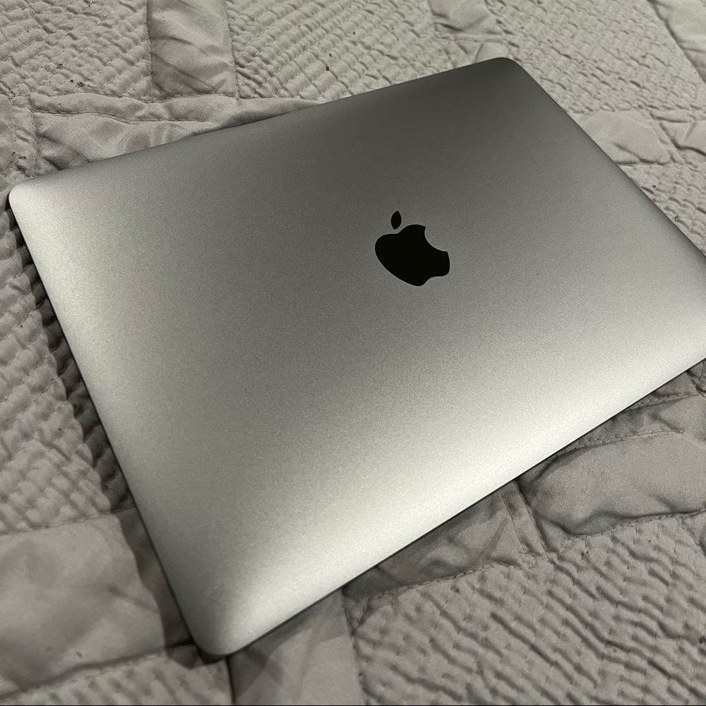 Apple MacBook 12” 256GB